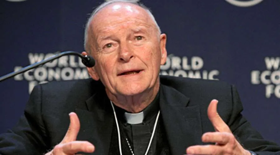 Excardenal Theodore McCarrick. Crédito: World Economic Forum / Wikipedia (CC BY-SA 2.0)?w=200&h=150