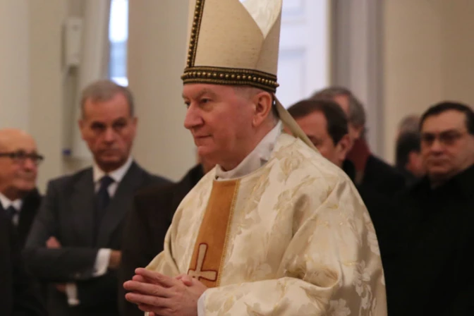 Trabajemos seriamente para eliminar causas del terrorismo, exhorta Cardenal Parolin