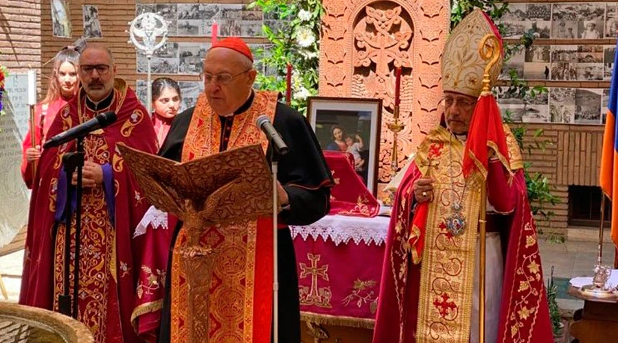 El Cardenal Sandri en la Divina Liturgia por el 106 aniversario del genocidio armenio. Crédito: Vatican News?w=200&h=150