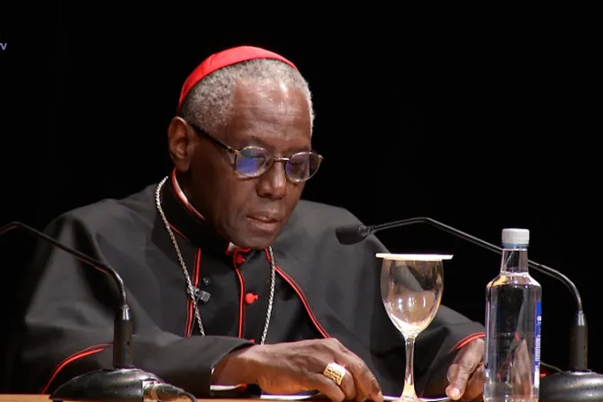 Cardenal Sarah: El silencio es más importante que toda obra humana porque allí habla Dios
