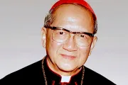 Cardenal Van Thuan: Celebraba Misa en la mano en prisión y ahora se acerca a los altares