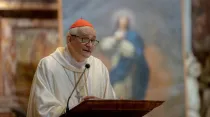 El Cardenal Matteo Zuppi presidió Misa en la Basílica de San Pedro este 25 de mayo. Crédito: Daniel Ibáñez/ACI Prensa
