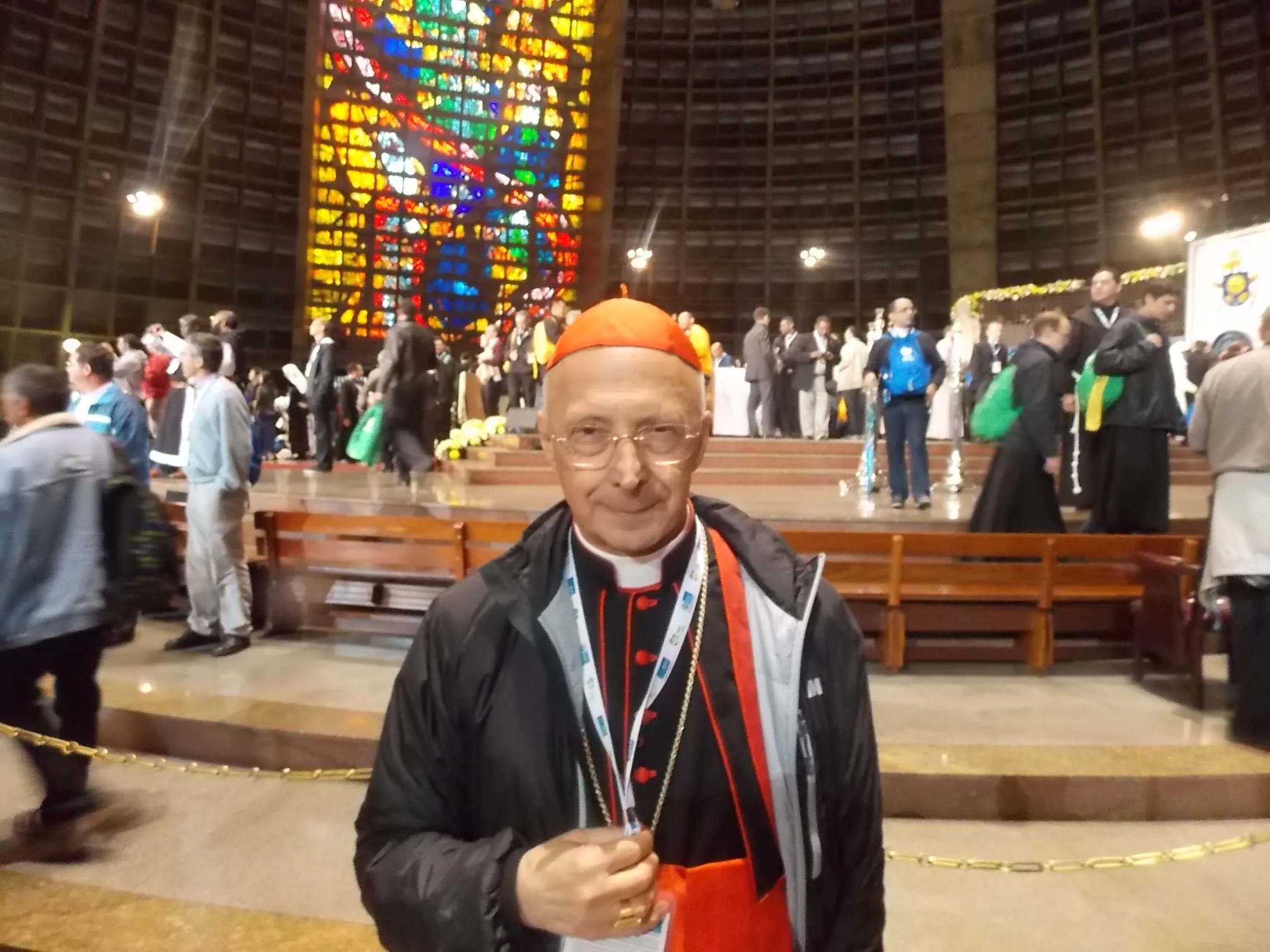 Cardenal Angelo Bagnasco, Arzobispo de Génova y Presidente del Episcopado Italiano en la Catedral de Río (foto ACI Prensa)