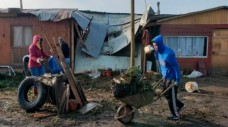 Apoyo de Cáritas Chile a familias afectadas por tornado. Crédito: Cáritas los Angeles?w=200&h=150