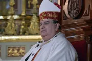 Arzobispo hospitalizado por COVID-19 presenta mejoría y podría ser dado de alta