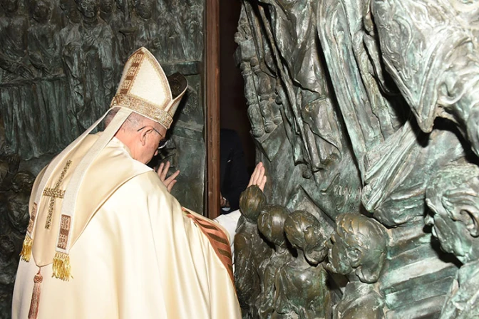 Multitudinaria celebración del Año de la Misericordia en España