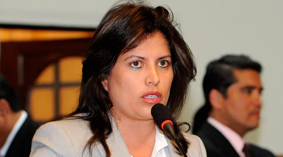 Ministra Carmen Omonte. Foto: CarmenOmonte_Flickr Congreso de la República del Perú (CC-BY-2.0).