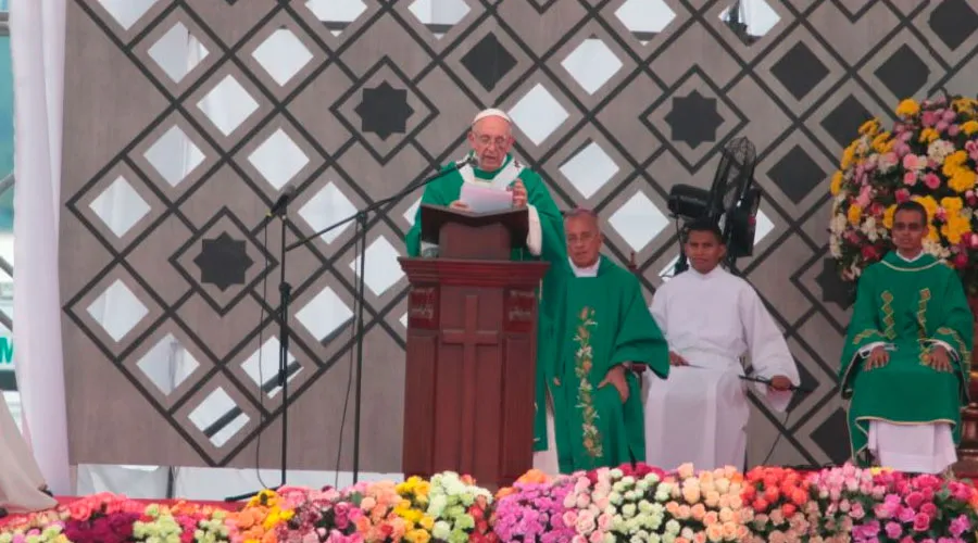 El Papa Francisco en la Misa en Cartagena. Foto: Eduardo Berdejo / ACI Prensa?w=200&h=150