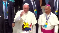 El Papa Francisco en el aeropuerto de Cartagena. Captura Youtube