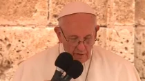 El Papa Francisco en el atrio de la Iglesia de San Pedro Claver en Cartagena. Captura Youtube