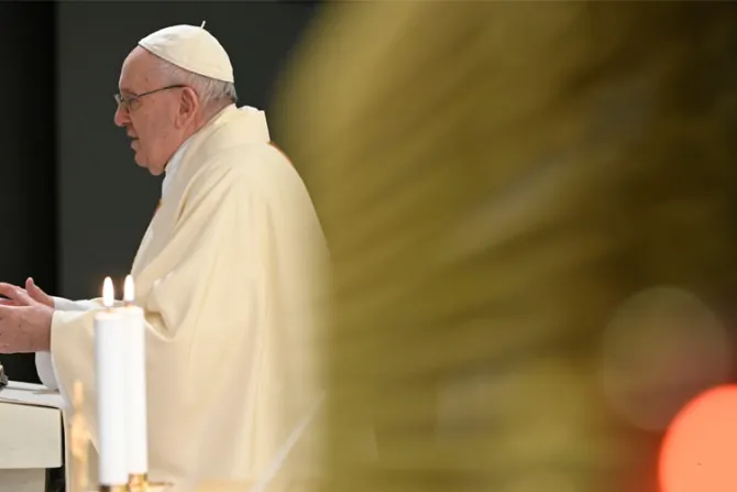 El Papa pide prudencia en el desconfinamiento para evitar nuevos casos de coronavirus