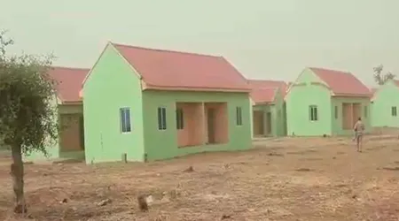 Iglesia construye viviendas para reubicar a víctimas de Boko Haram