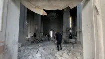 Interior de la catedral destruida. Foto: AP