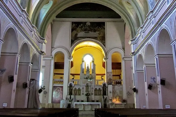 Detienen a hombre acusado de robar en varias iglesias de Argentina