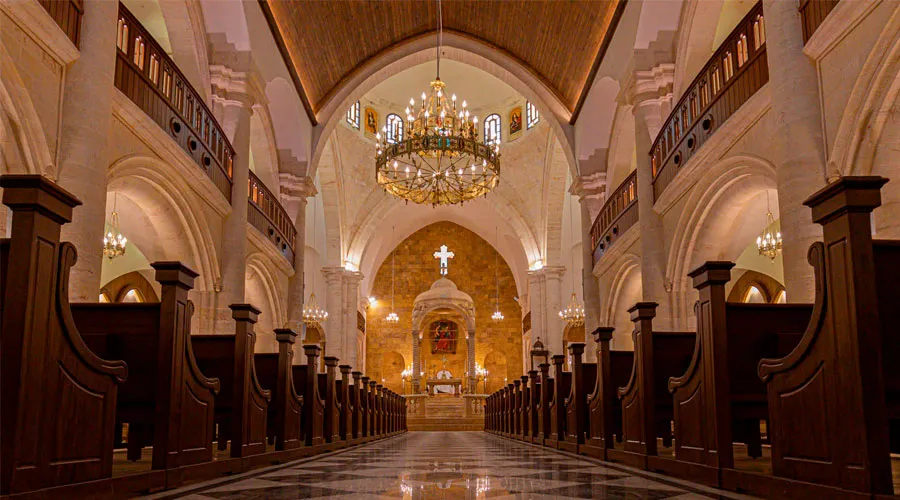 Reconstruyen la catedral maronita de Alepo destruida por yihadistas