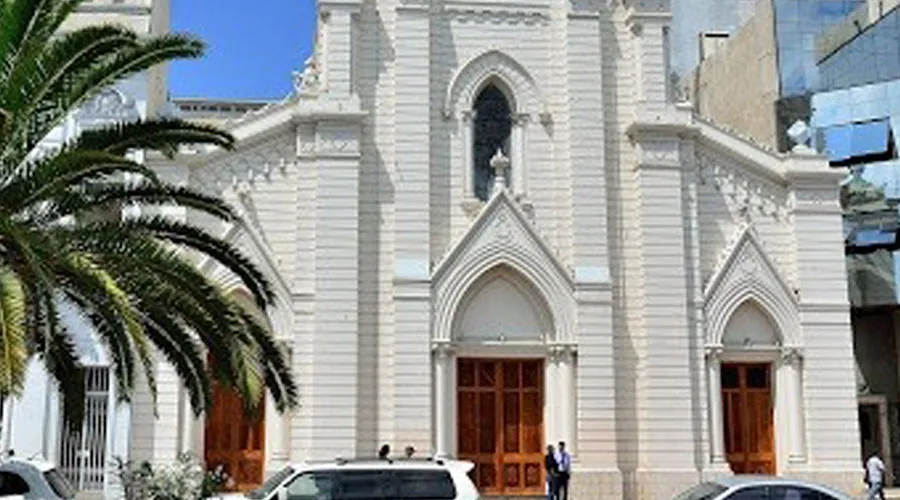 Catedral de Arntofagasta antes de los ataques. Crédito: