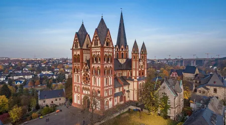 Encuesta revela que un tercio de católicos en Alemania piensa dejar la Iglesia