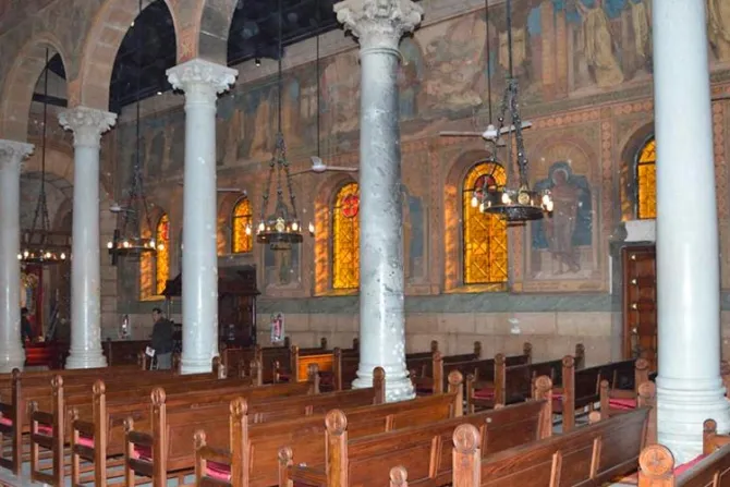 Restauran catedral bombardeada donde murieron 27 cristianos en Egipto