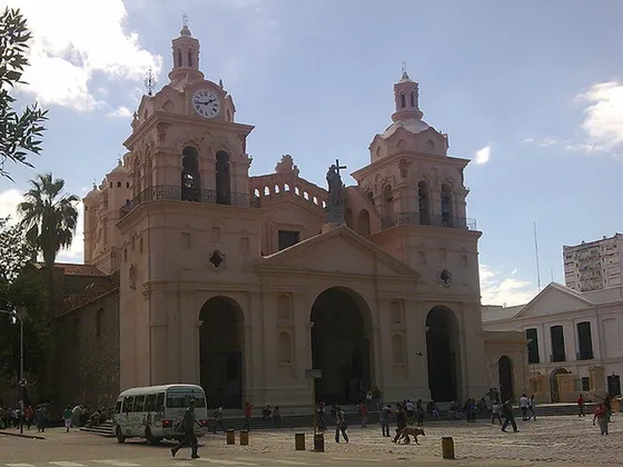 Catedra de Córdoba en Argentina (Foto Alakasam_(CC BY-SA 3_0))?w=200&h=150
