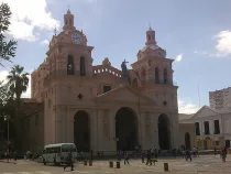 Catedra de Córdoba en Argentina (Foto Alakasam_(CC BY-SA 3_0))