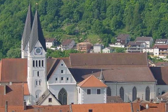 Alemania: Diócesis católica investiga malversación de 60 millones de dólares