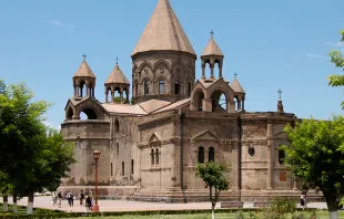 Catedral de Ejmiatsin / Wikipedia (Dominio Público)  