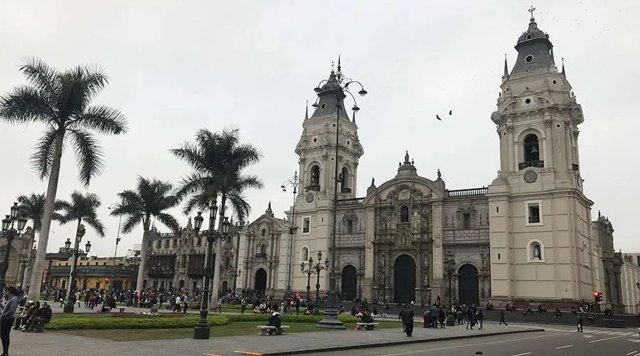 Catedral de Lima. Crédito: Flickr de Jaime Troncoso (CC BY-SA 2.0)