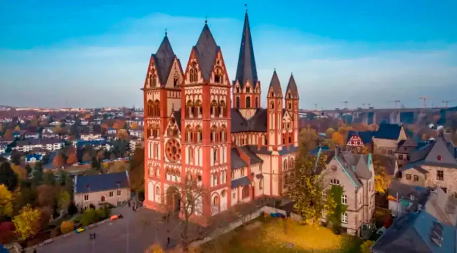 Catedral de Limburgo en Alemania. Crédito: Phantom3Pix via Wikimedia (CC BY-SA 4.0)?w=200&h=150