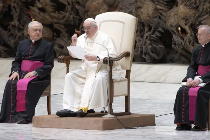Catequesis del Papa Francisco sobre la vigilancia para no caer en las insidias del demonio