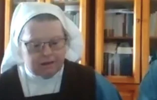 Catequista francesa. Foto: Captura video de Dicasterio para los Laicos, la Familia y la Vida. 