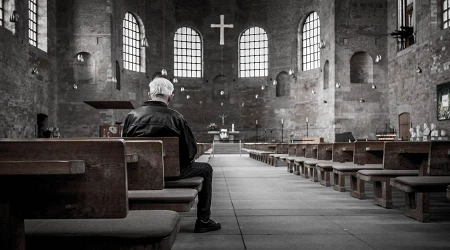 u00bfLos catu00f3licos deben suprimir su fe al participar en polu00edtica?