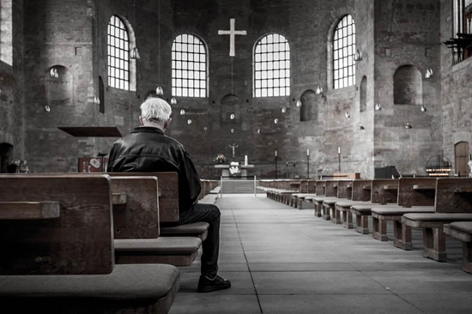 ¿Los católicos deben suprimir su fe al participar en política?