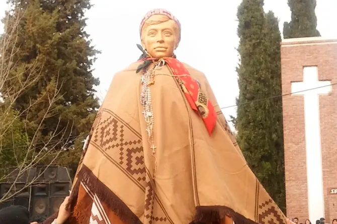 Fieles celebran al Beato Ceferino Namuncurá con una novena desde sus hogares