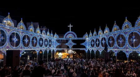 Con festival de luces Nápoles se prepara para la canonización del Beato Vincenzo Romano