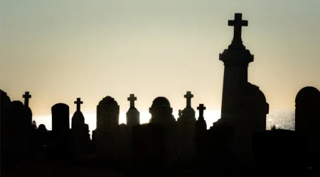 Sacerdote denuncia que la violencia ha convertido a México en un cementerio