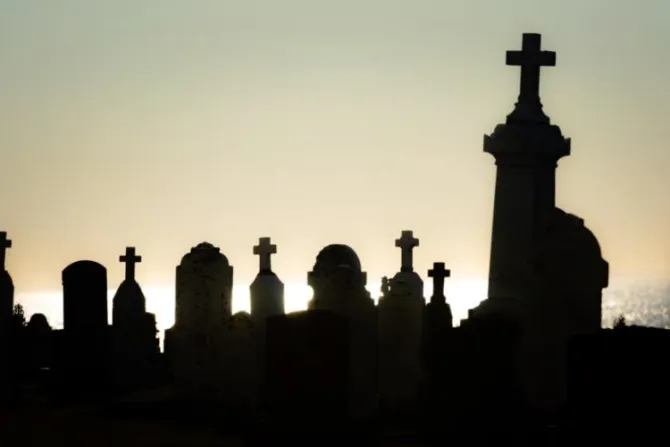 Sacerdote denuncia que la violencia ha convertido a México en un cementerio