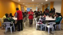 Cena para migrantes y refugiados en Quito, Ecuador. Foto: Arquidiócesis de Quito.