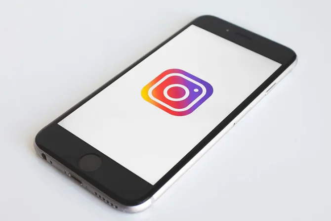 Denuncian nueva censura de Instagram y Facebook a página católica 