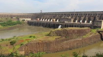 Central hidroelu00e9ctrica Itaipu00fa. Cru00e9dito: Pixabay / dominio pu00fablico