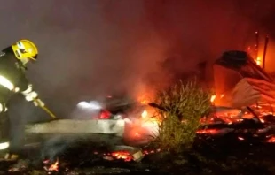 Incendio del Centro de Innovaciu00f3n y Transferencia Tecnolu00f3gica Agropecuaria de la Universidad Catu00f3lica de la Santu00edsima Concepciu00f3n. Foto: Iglesia.cl 