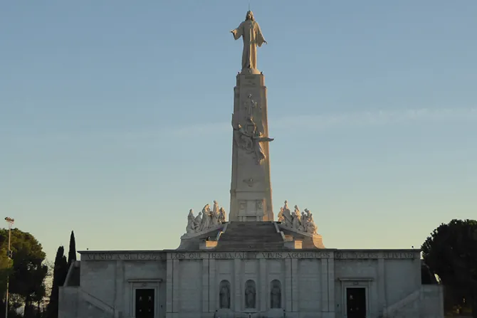 España recordará centenario de consagración al Sagrado Corazón de Jesús