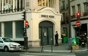 Exteriores de oficinas de "Charlie Hebdo" en París. Foto: Flickr de ceedot (CC BY-NC-SA 2.0) 
