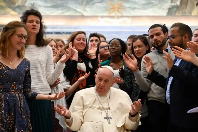 El Papa Francisco defiende que “no se puede hacer política con la ideología” 