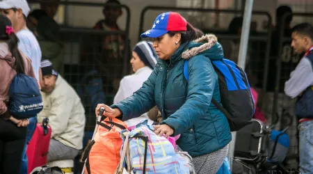 Obispos rechazan deportaciones y maltrato de migrantes en el Norte Grande de Chile