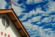 Gobierno de China exige a iglesias retirar referencias a los Diez Mandamientos