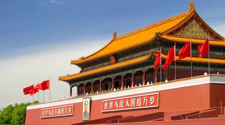 Experto analiza pros y contras del posible acuerdo entre Vaticano y China
