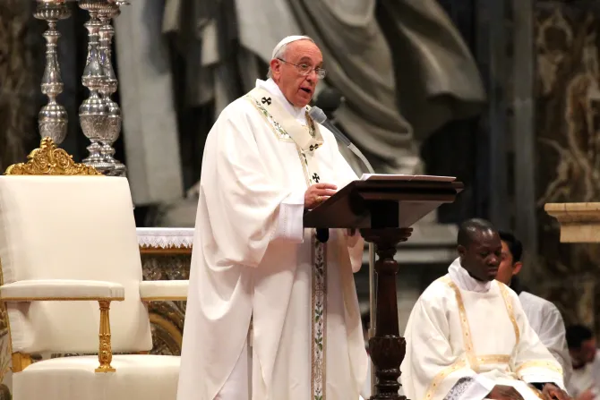 [TEXTO COMPLETO] Homilía del Papa Francisco en la Misa Crismal 2015
