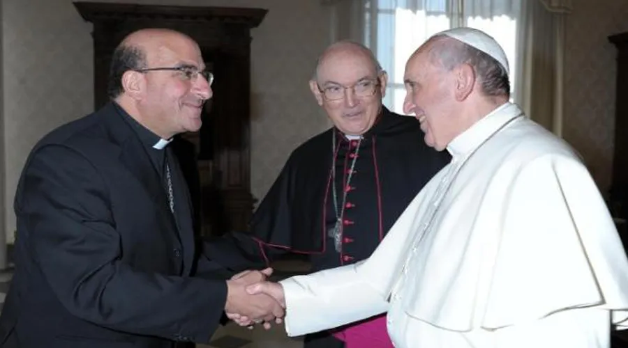 Mons. Fernando Chomalí y el Papa Francisco. Foto: Conferencia Episcopal de Chile.?w=200&h=150