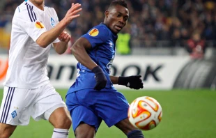 El futbolista Christian Atsu cuando jugaba en el Everton. Cru00e9dito: Shutterstock 