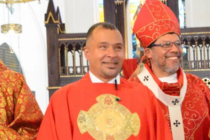 Ordenan al primer sacerdote ciego en la historia de Trinidad y Tobago